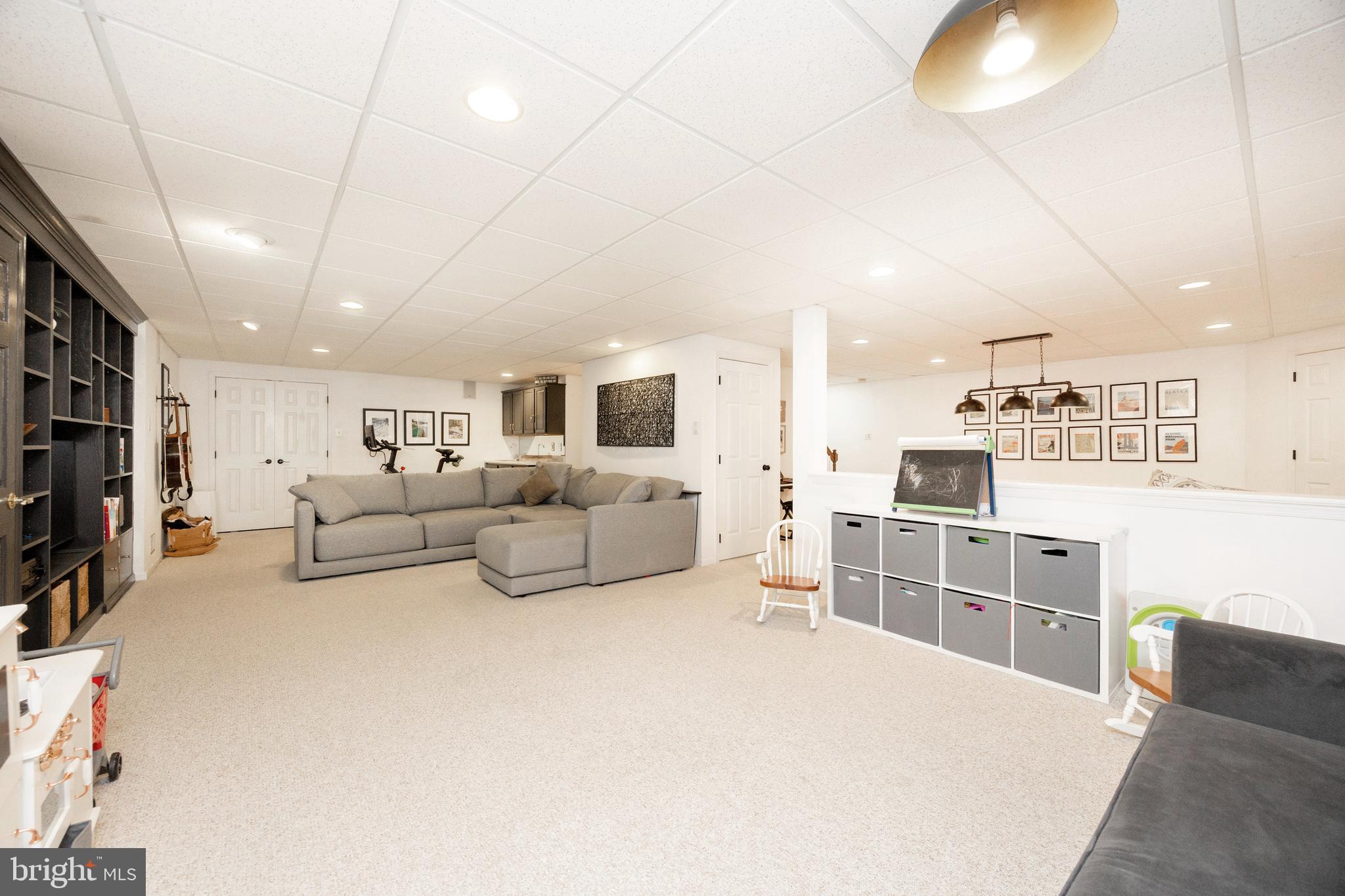 WALTZ LEA - Residential