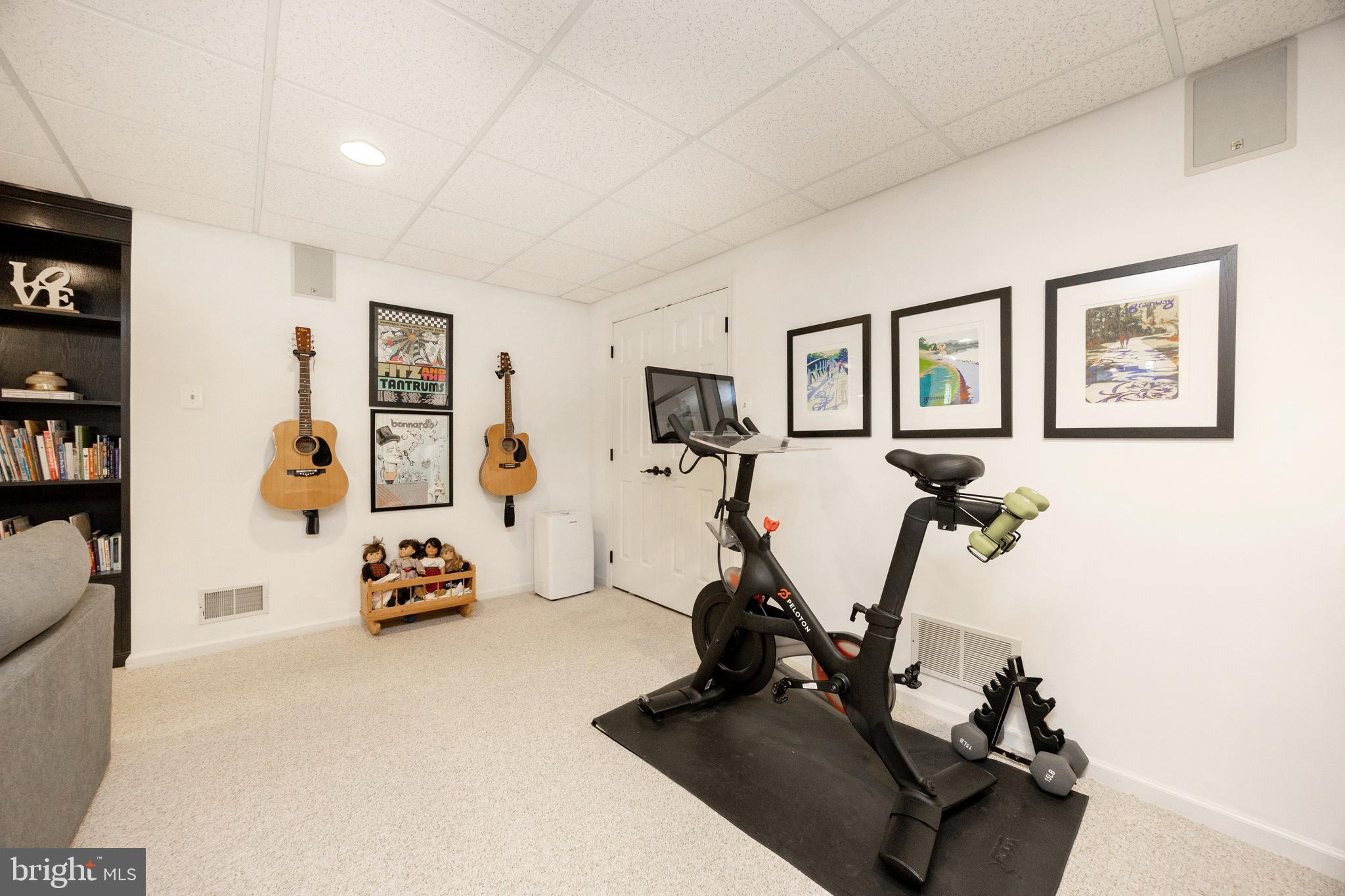 WALTZ LEA - Residential