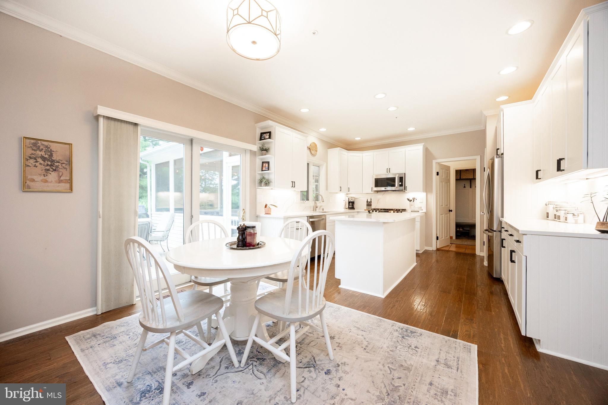 WALTZ LEA - Residential