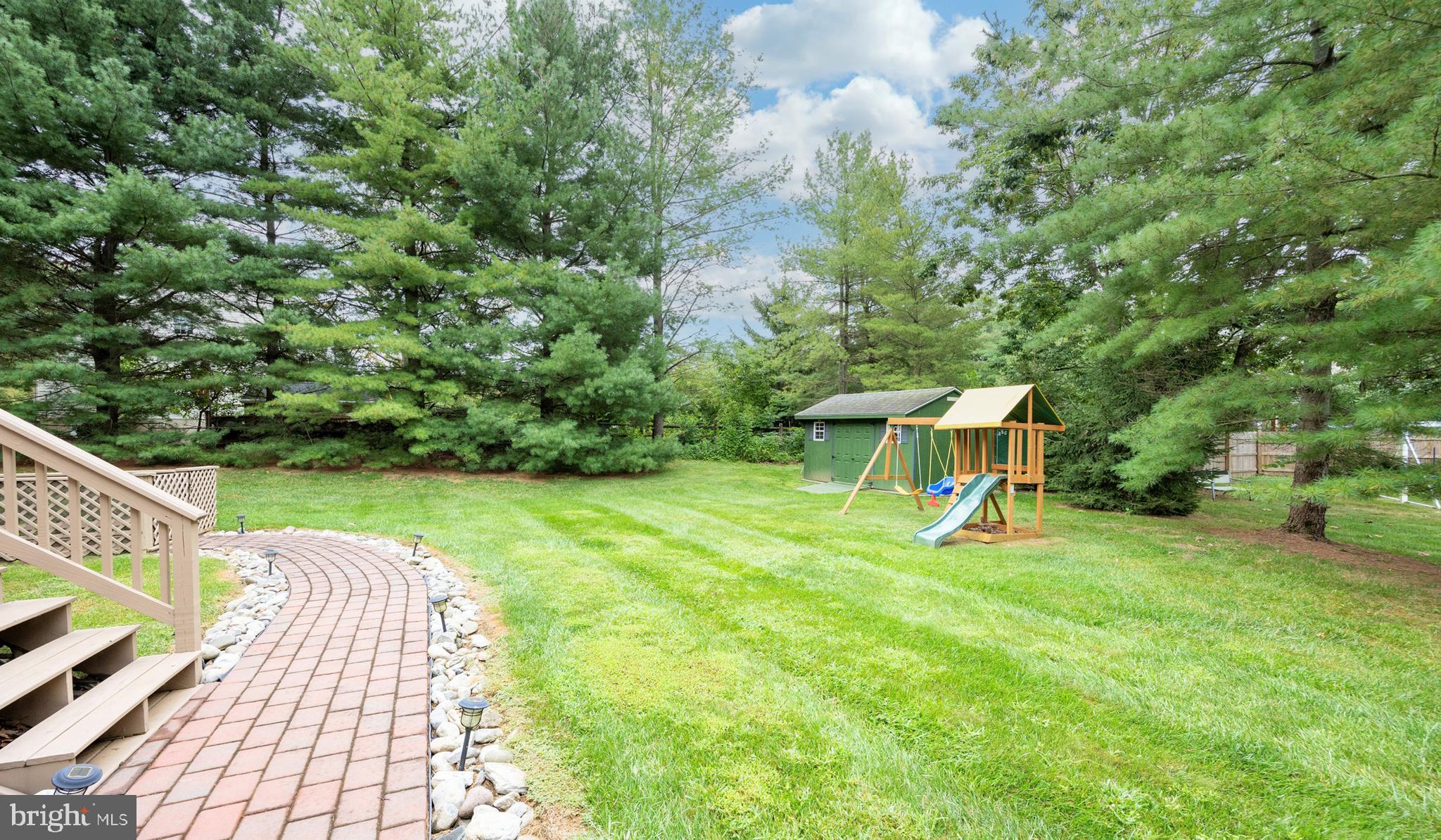 WALTZ LEA - Residential