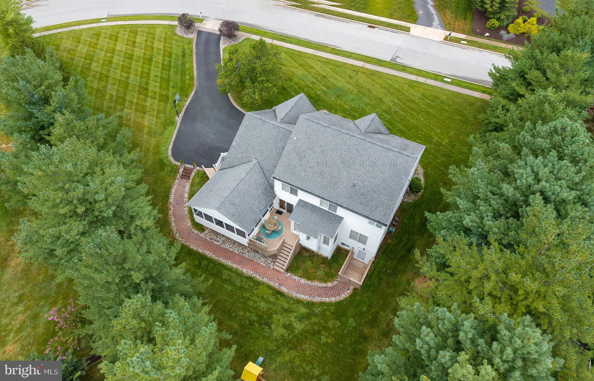 WALTZ LEA - Residential