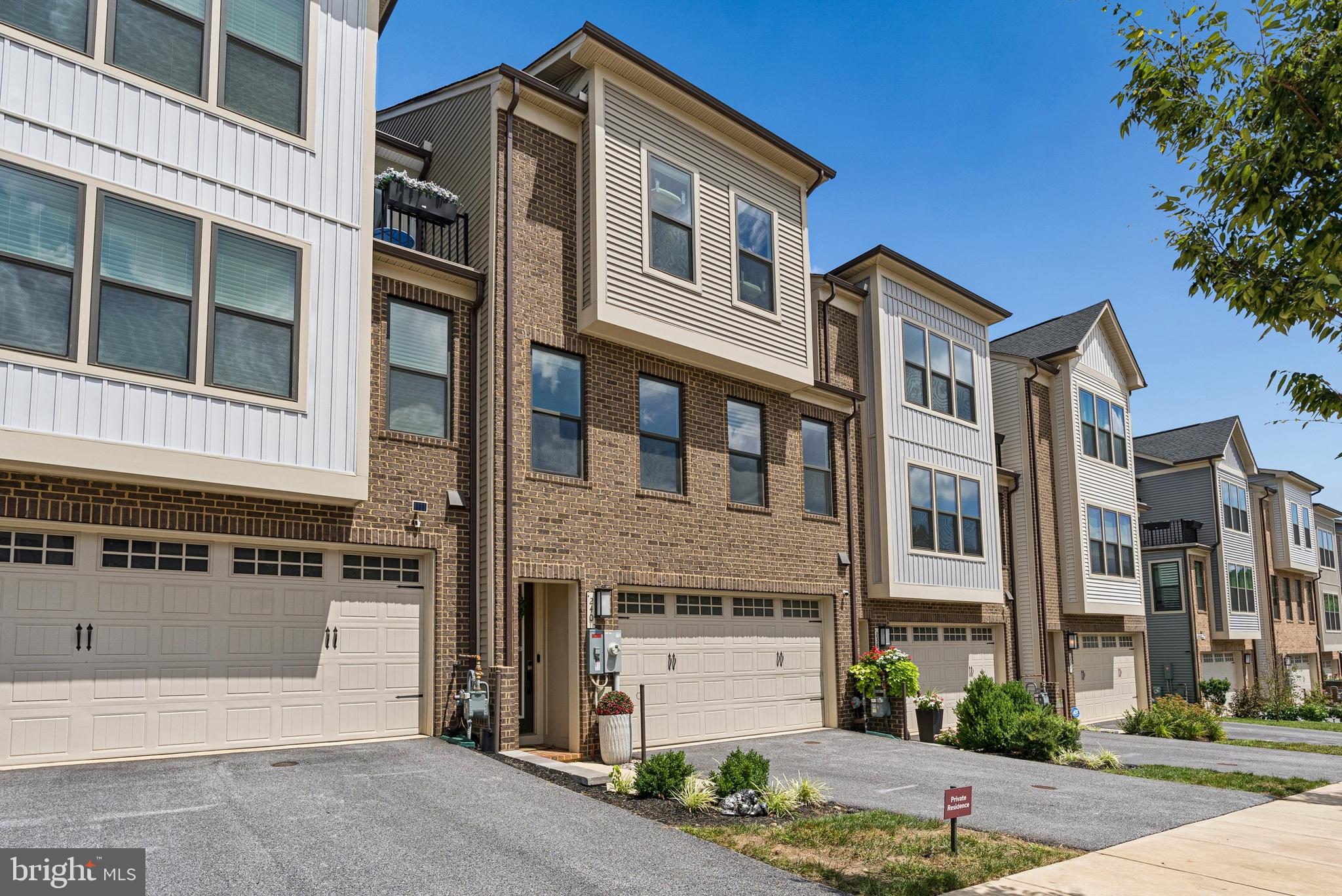 240 HICKORY HOLLOW COURT