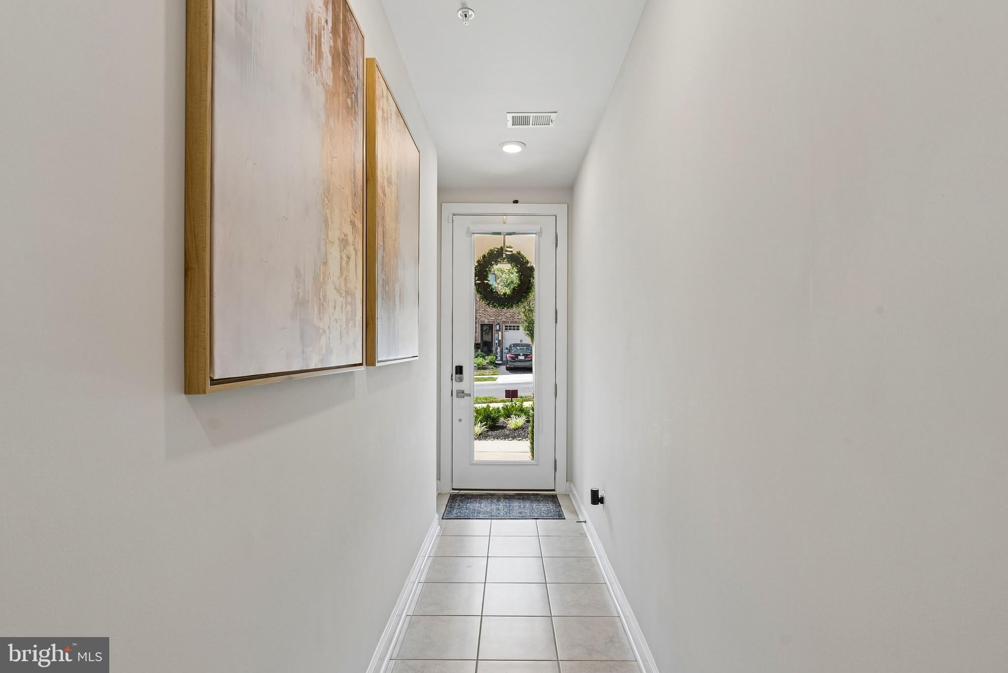 240 HICKORY HOLLOW COURT