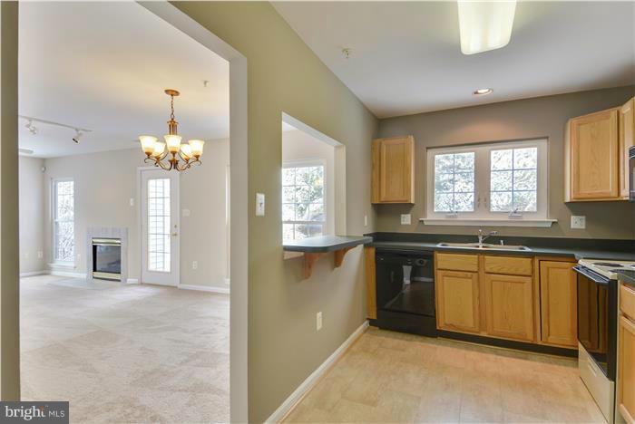 VILLAGE OF LONG REACH - Residential