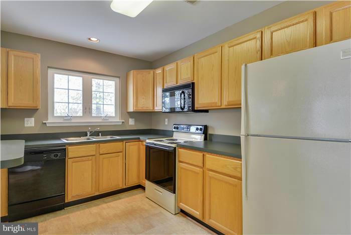 VILLAGE OF LONG REACH - Residential