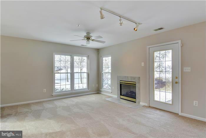 VILLAGE OF LONG REACH - Residential