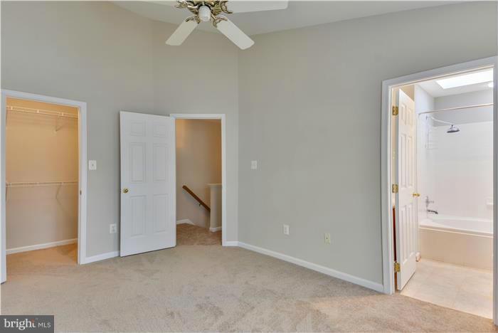 VILLAGE OF LONG REACH - Residential