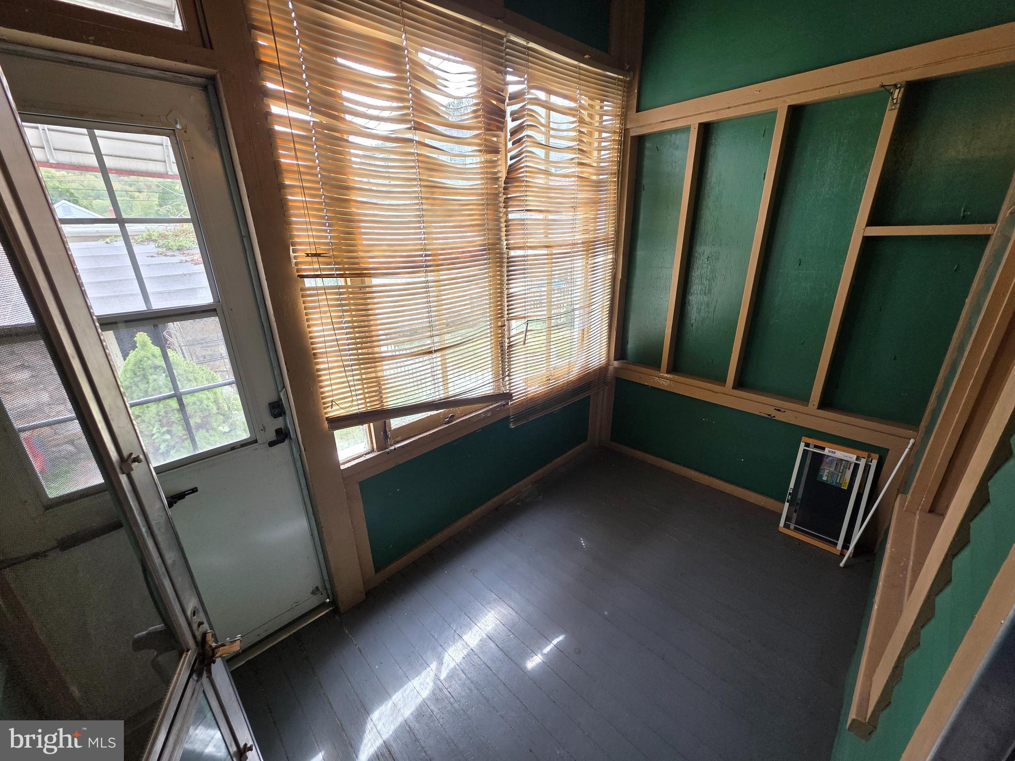 ASHLAND - Residential