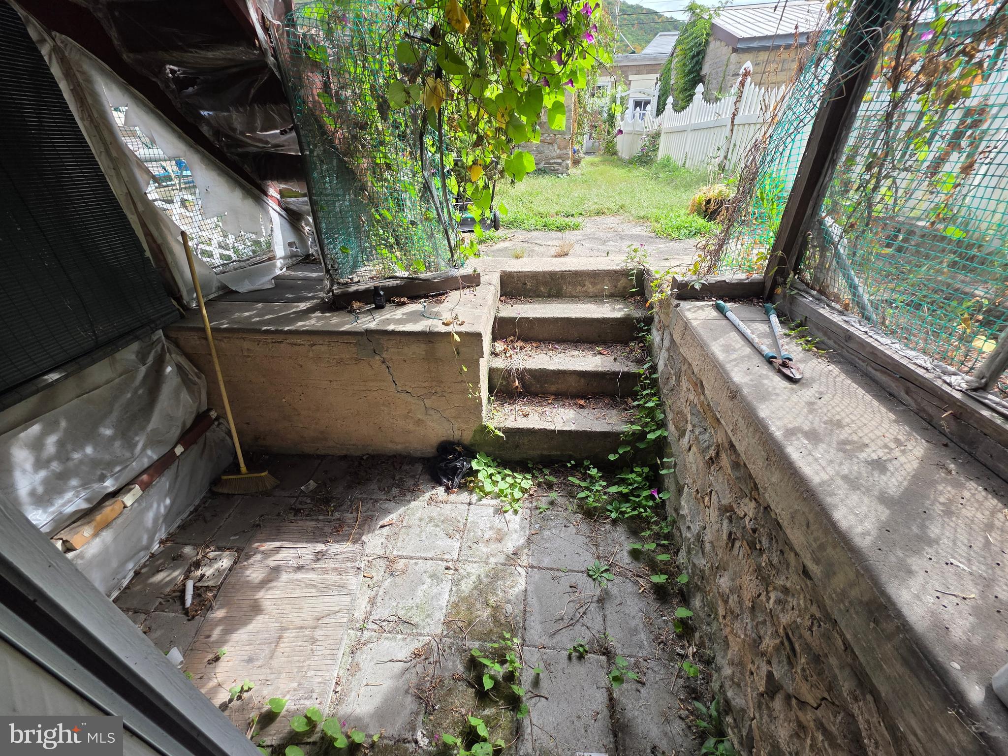 ASHLAND - Residential