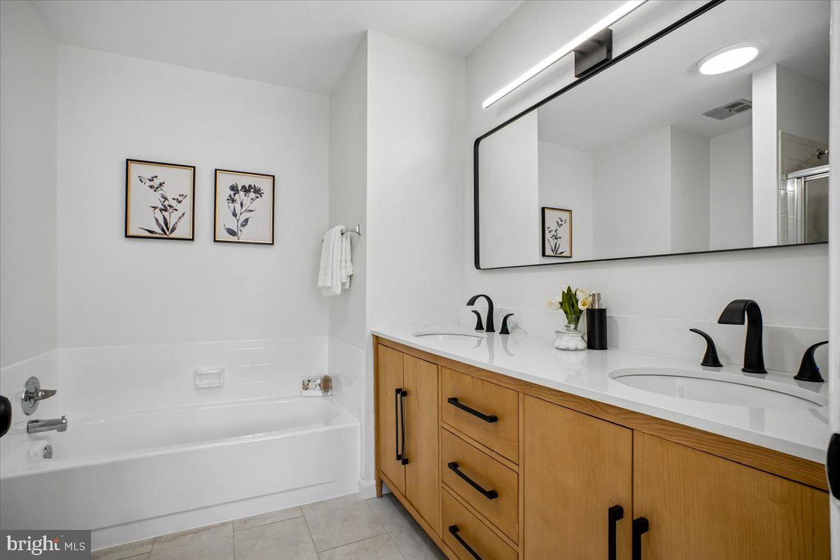STONEYBROOK - Residential