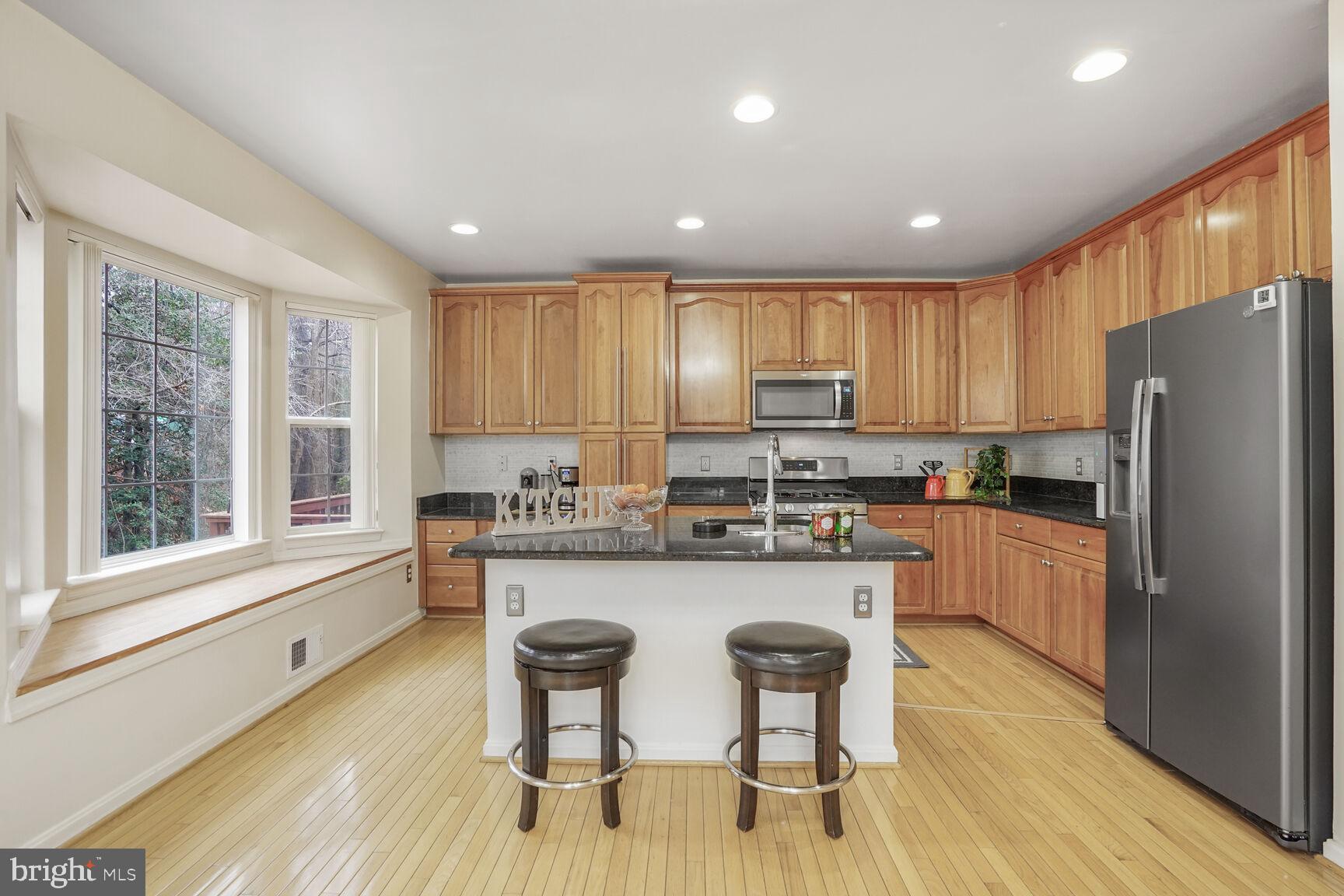 WINDSOR MEWS - Residential