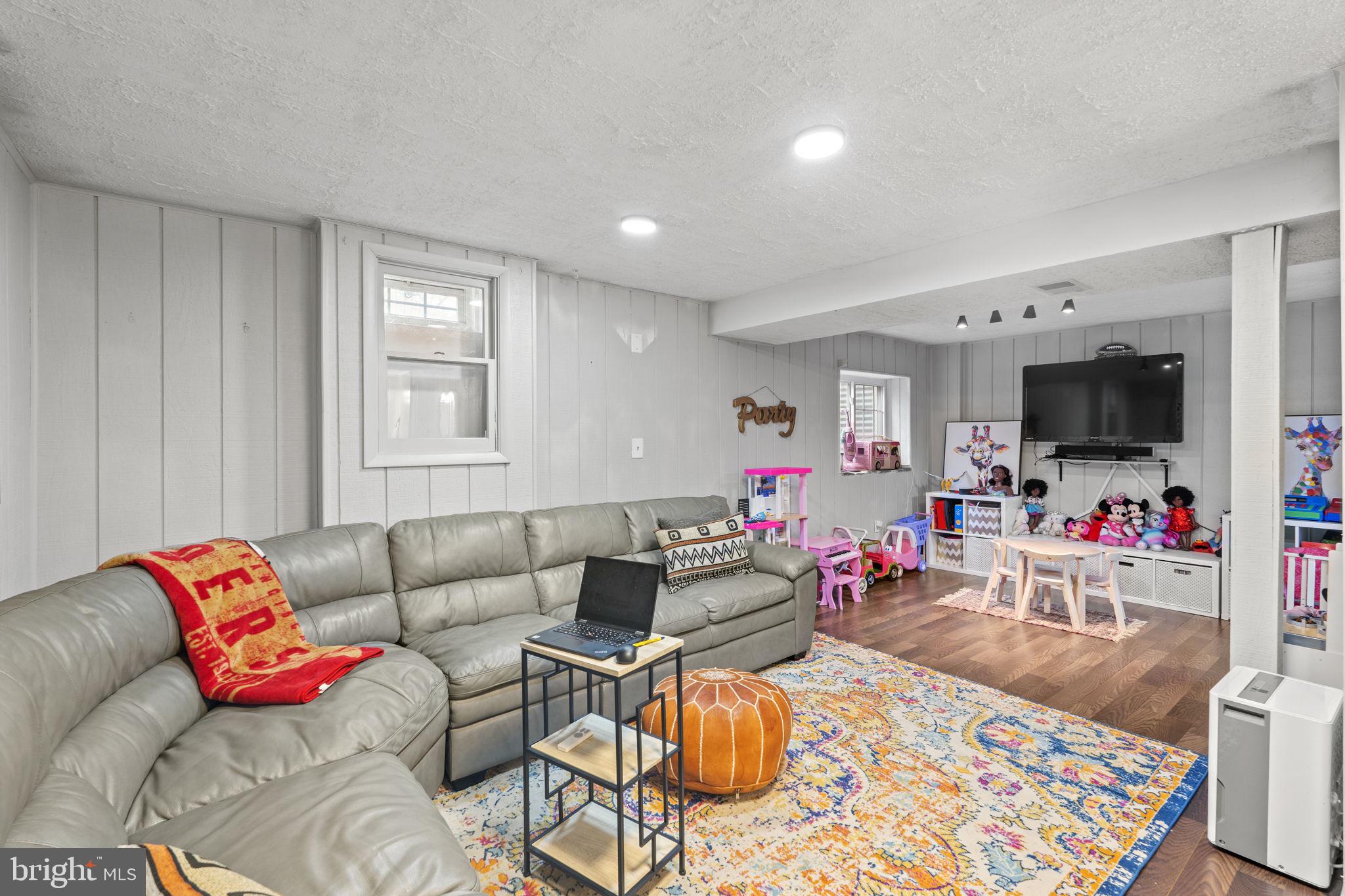 CHESTERFIELD - Residential