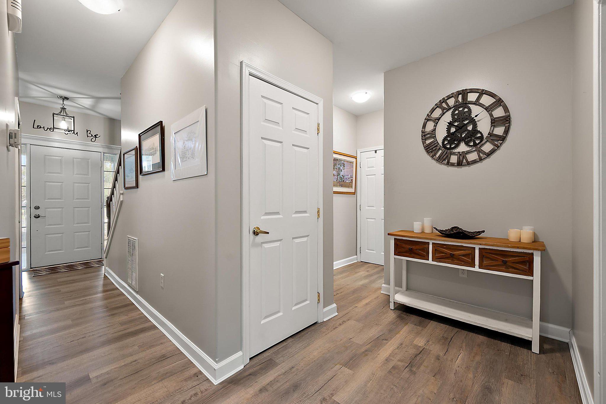 27676 CROOKED OAK LANE