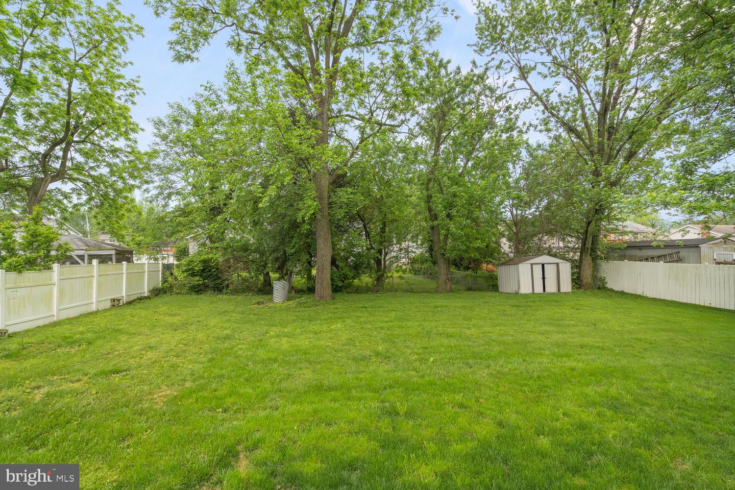 CATONSVILLE MANOR - Residential