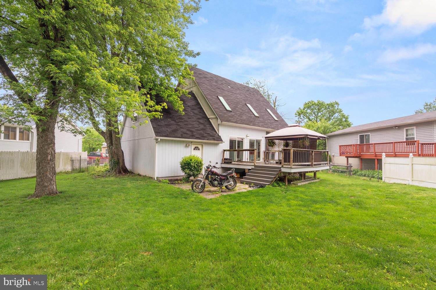 CATONSVILLE MANOR - Residential