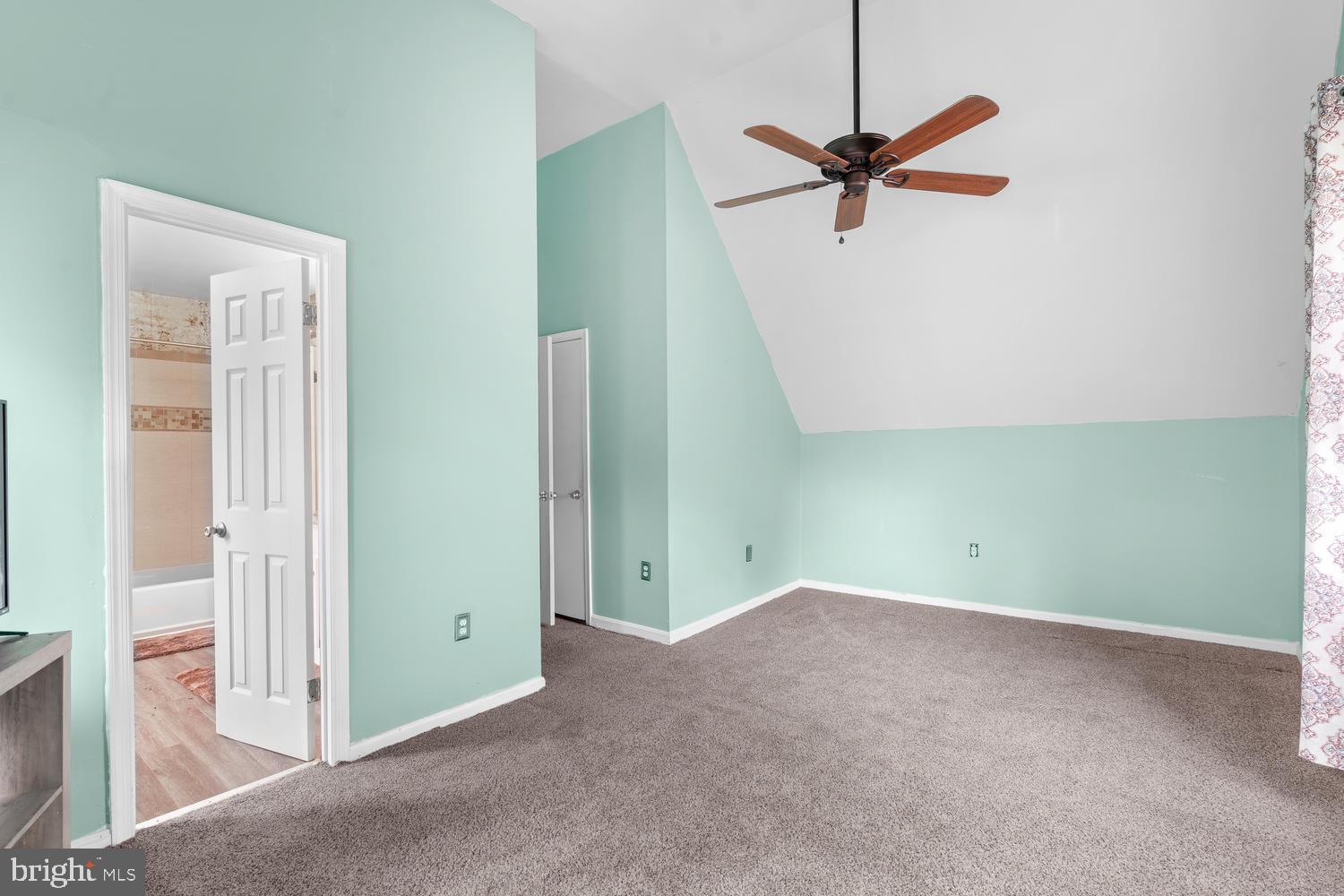 CATONSVILLE MANOR - Residential