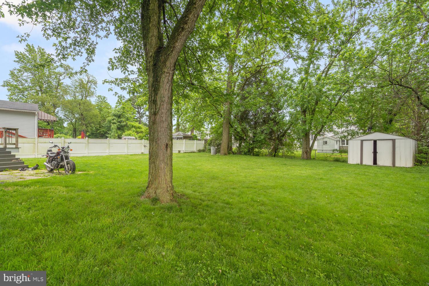 CATONSVILLE MANOR - Residential