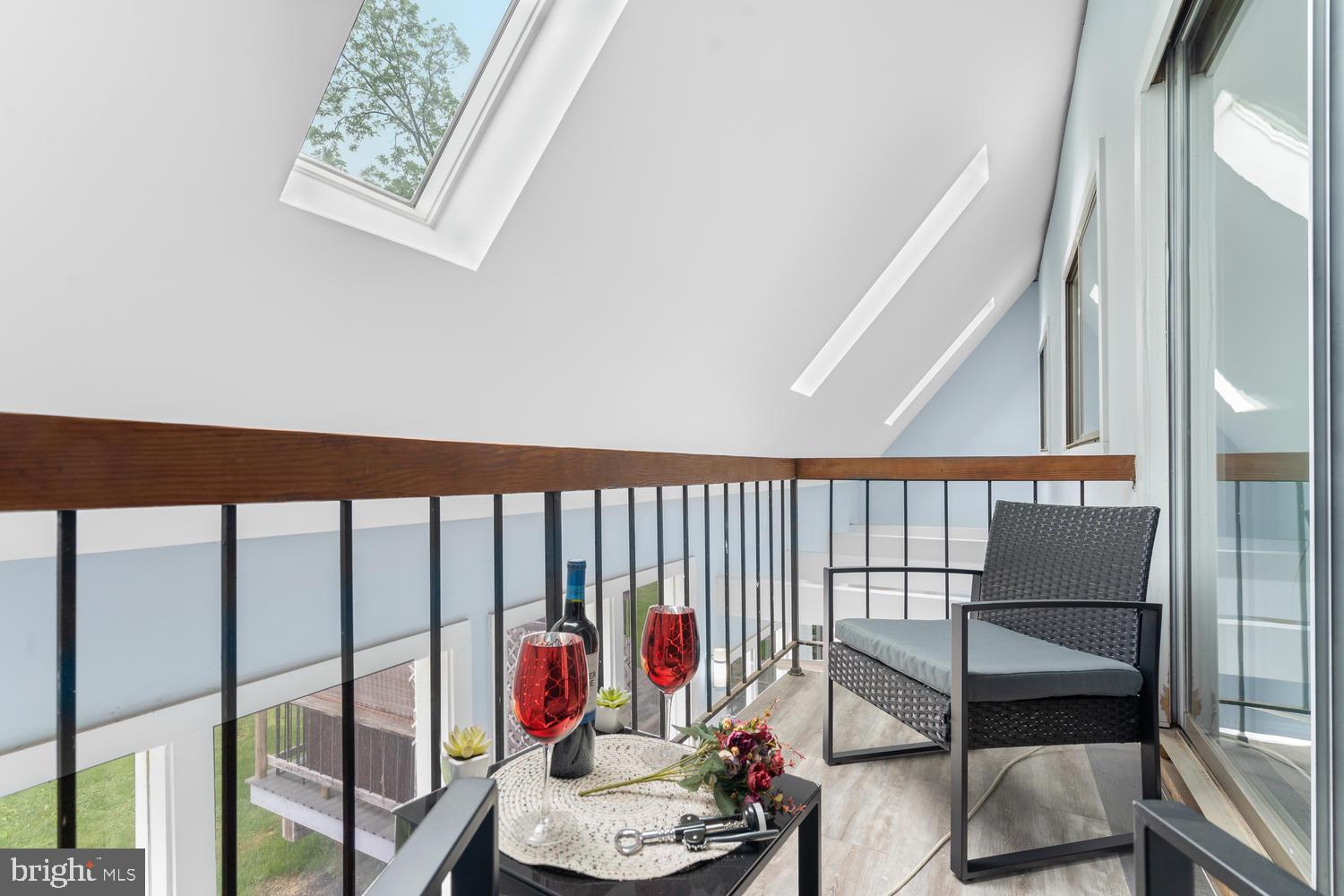 CATONSVILLE MANOR - Residential