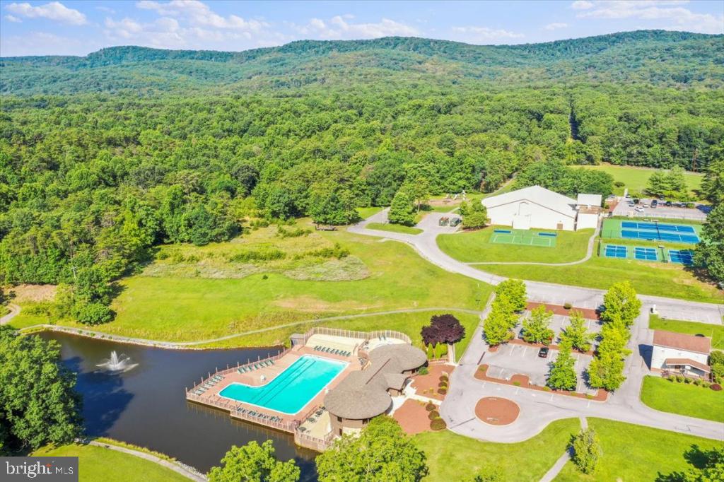 THE WOODS RESORT - Residential