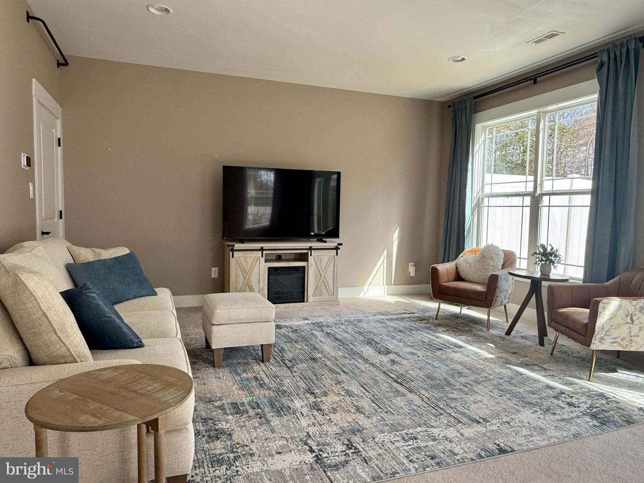 SADLER CROSSING - Residential