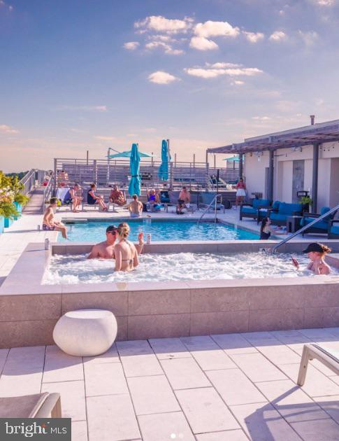 SADLER CROSSING - Residential