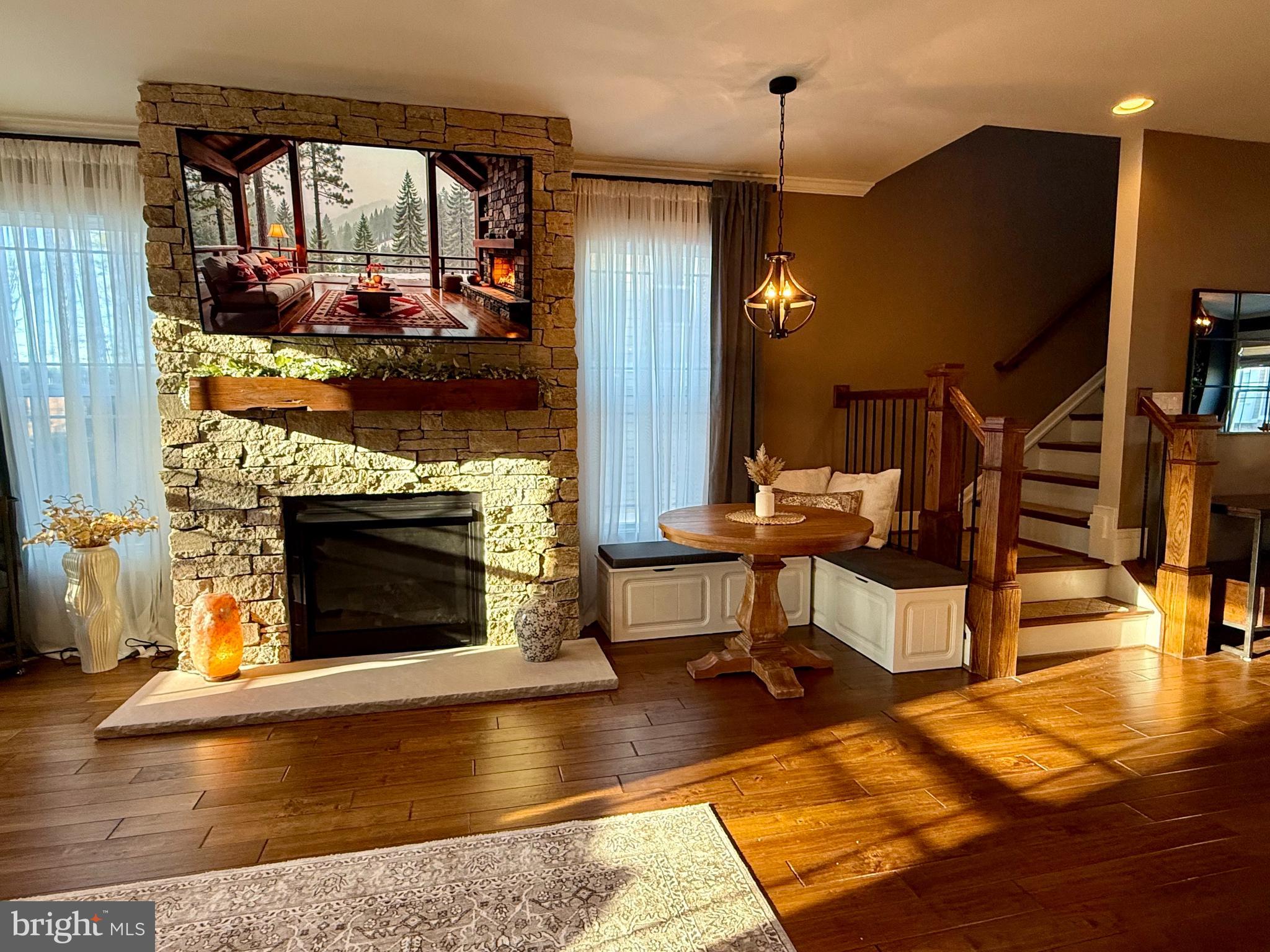 SADLER CROSSING - Residential