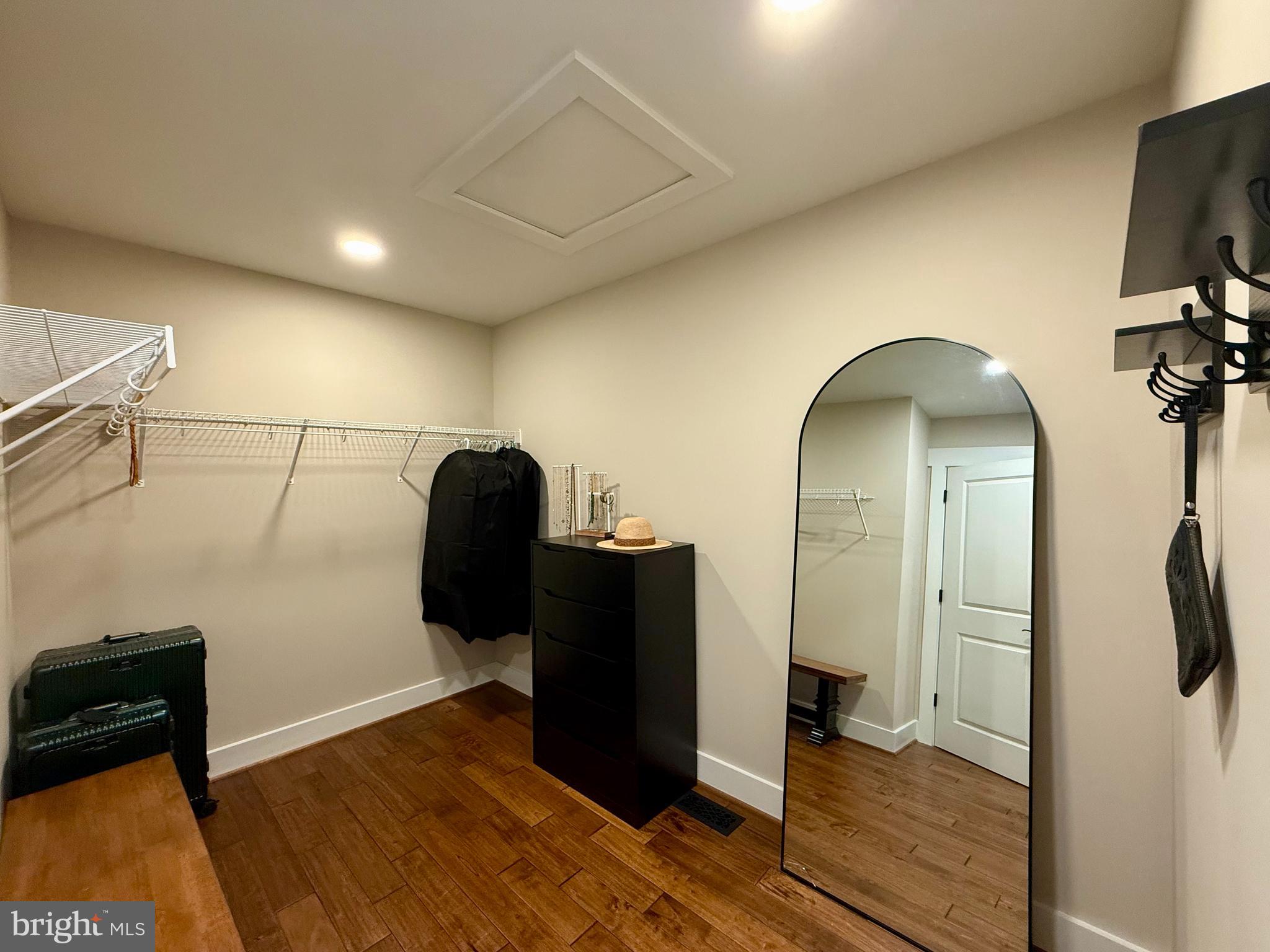 SADLER CROSSING - Residential