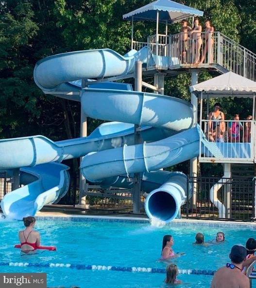 SADLER CROSSING - Residential