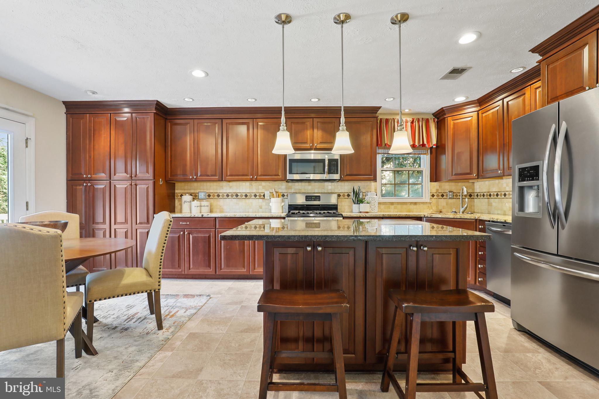 VILLAGE OF BYNUM RUN - Residential