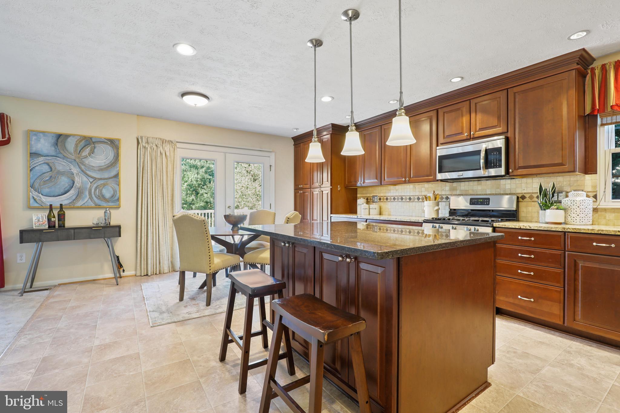 VILLAGE OF BYNUM RUN - Residential