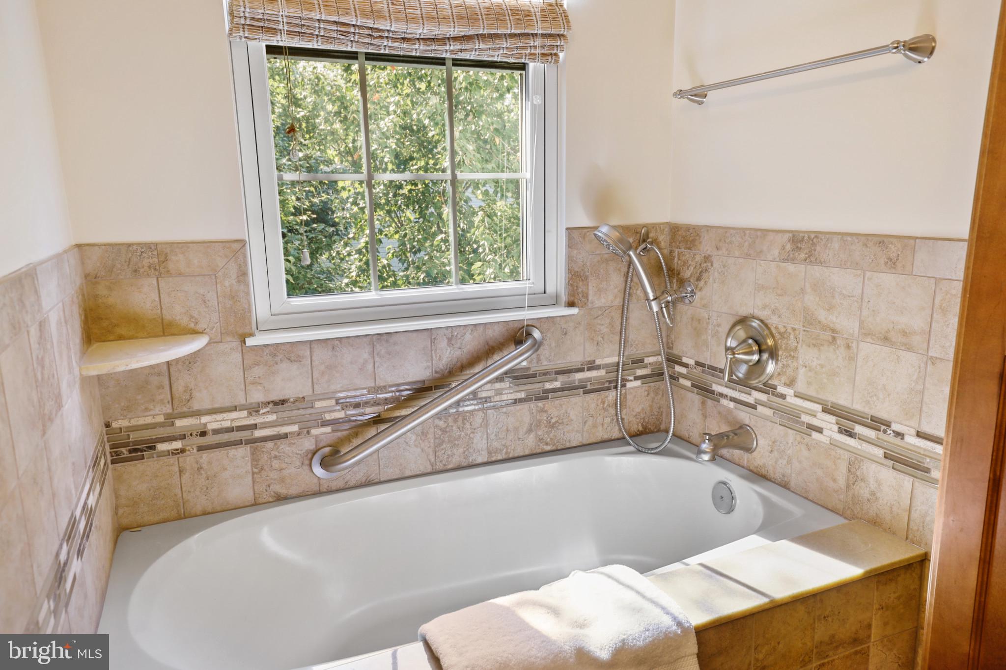 VILLAGE OF BYNUM RUN - Residential