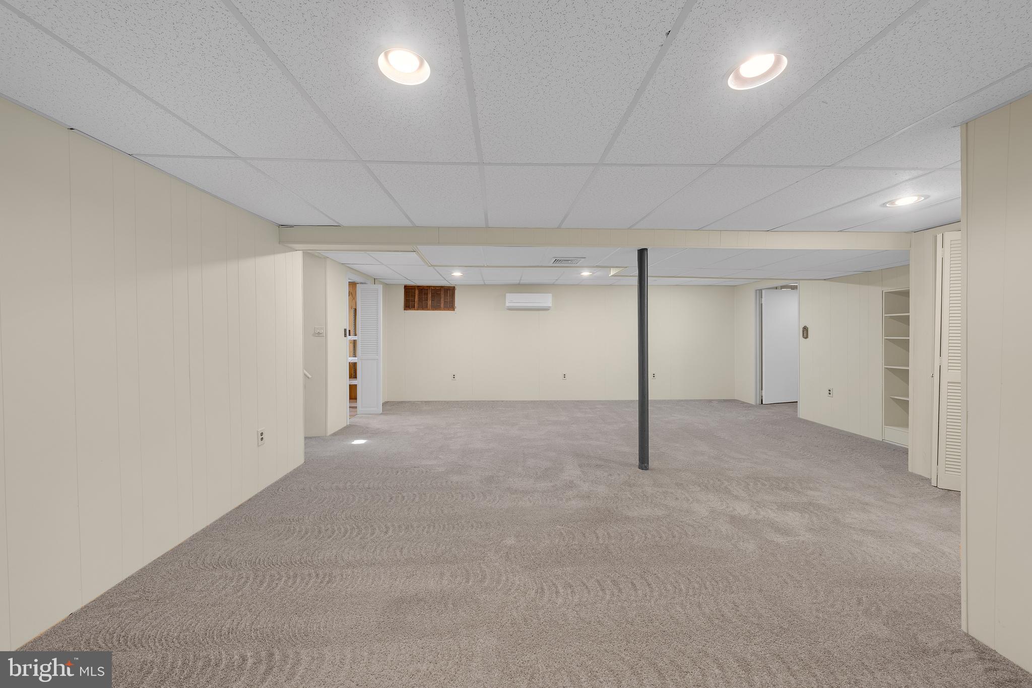 KINGS MANSION EST - Residential