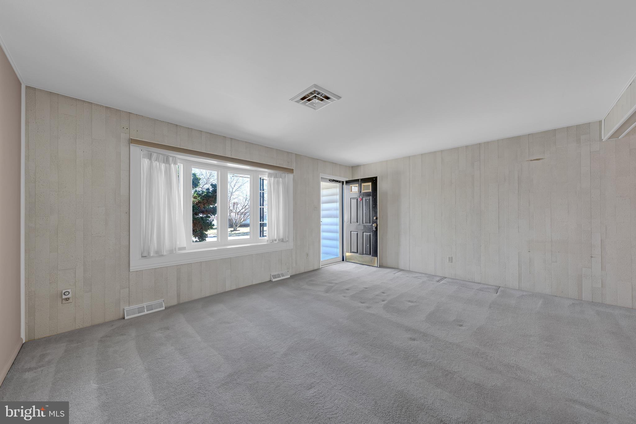 KINGS MANSION EST - Residential