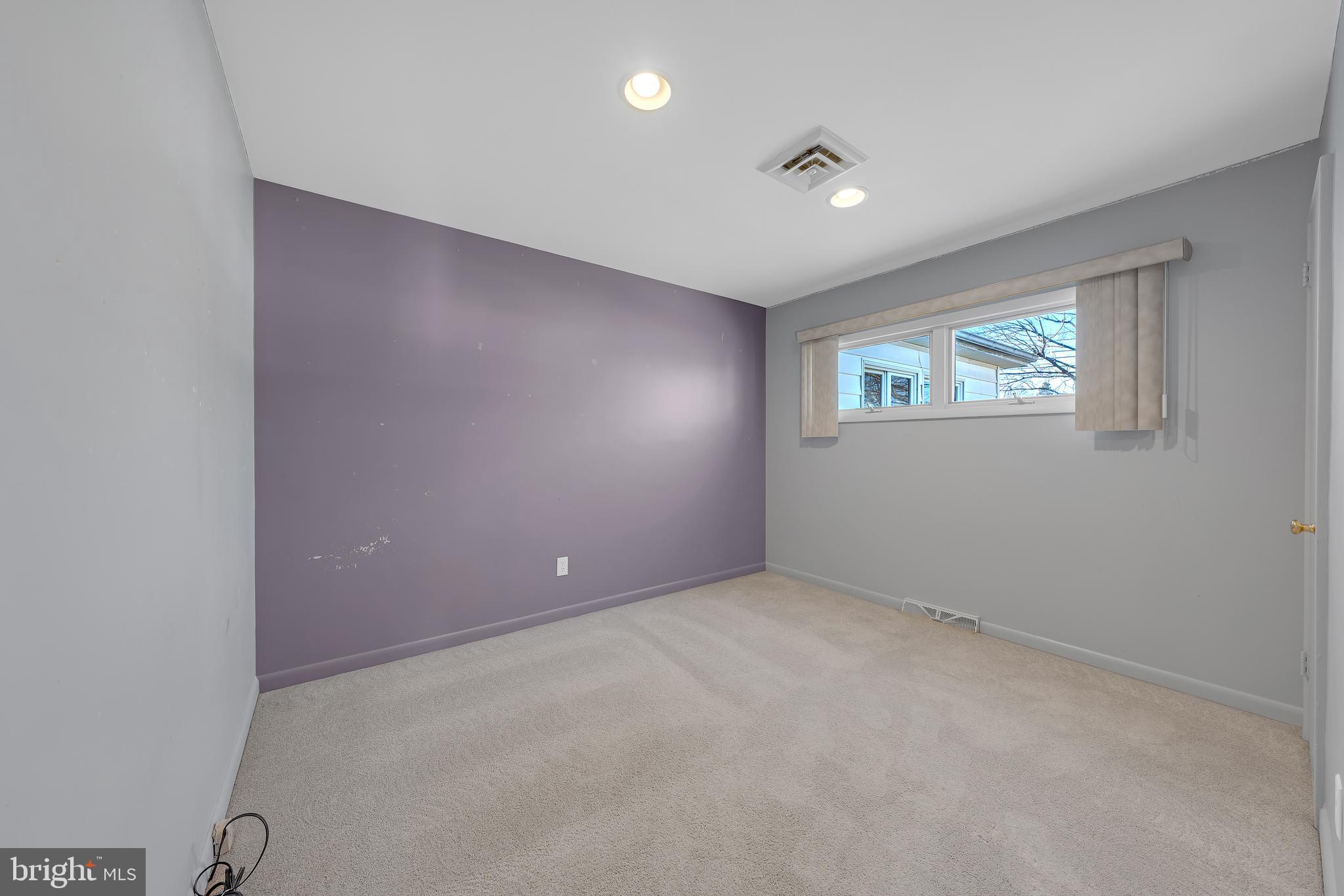 KINGS MANSION EST - Residential