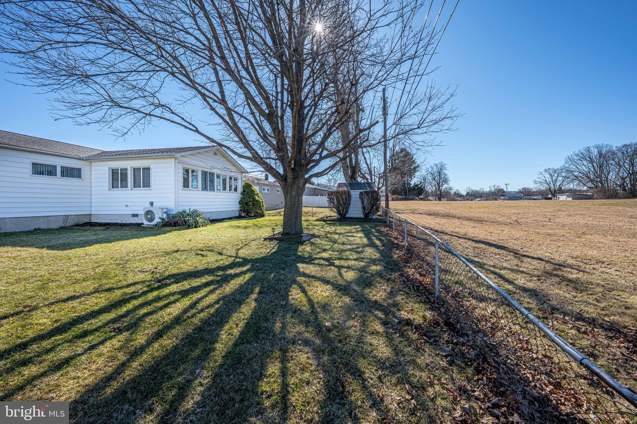 KINGS MANSION EST - Residential