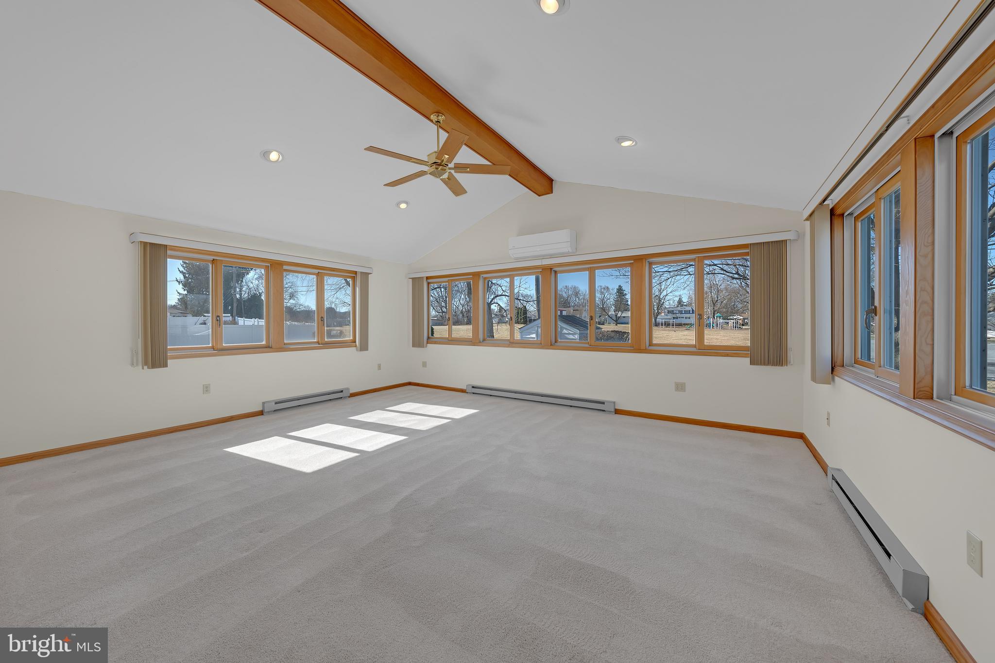 KINGS MANSION EST - Residential