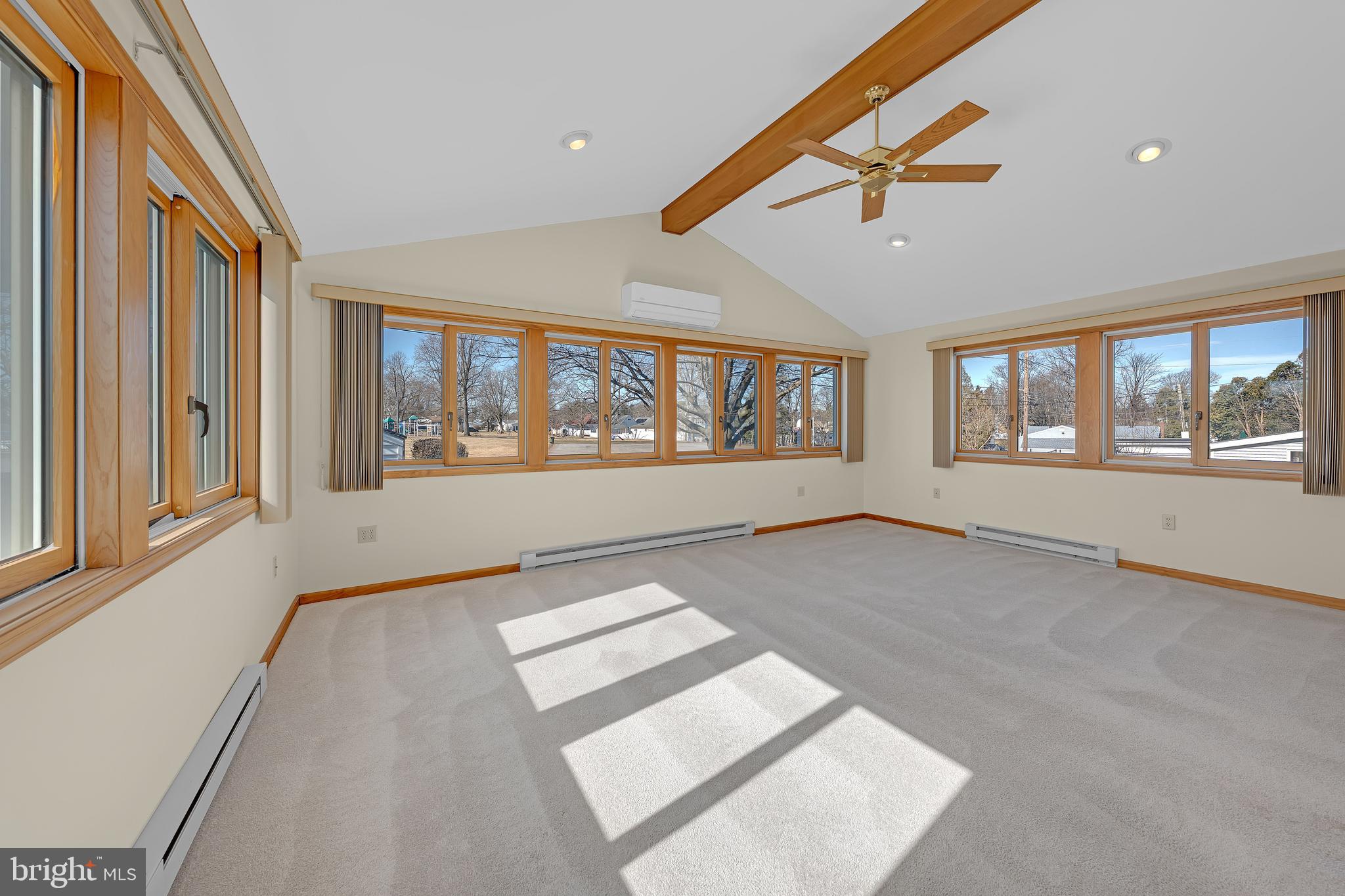 KINGS MANSION EST - Residential