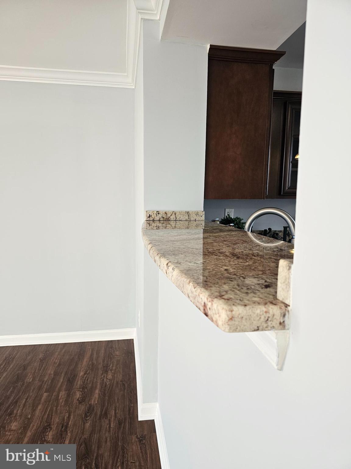 STONE RIVER - Residential Lease