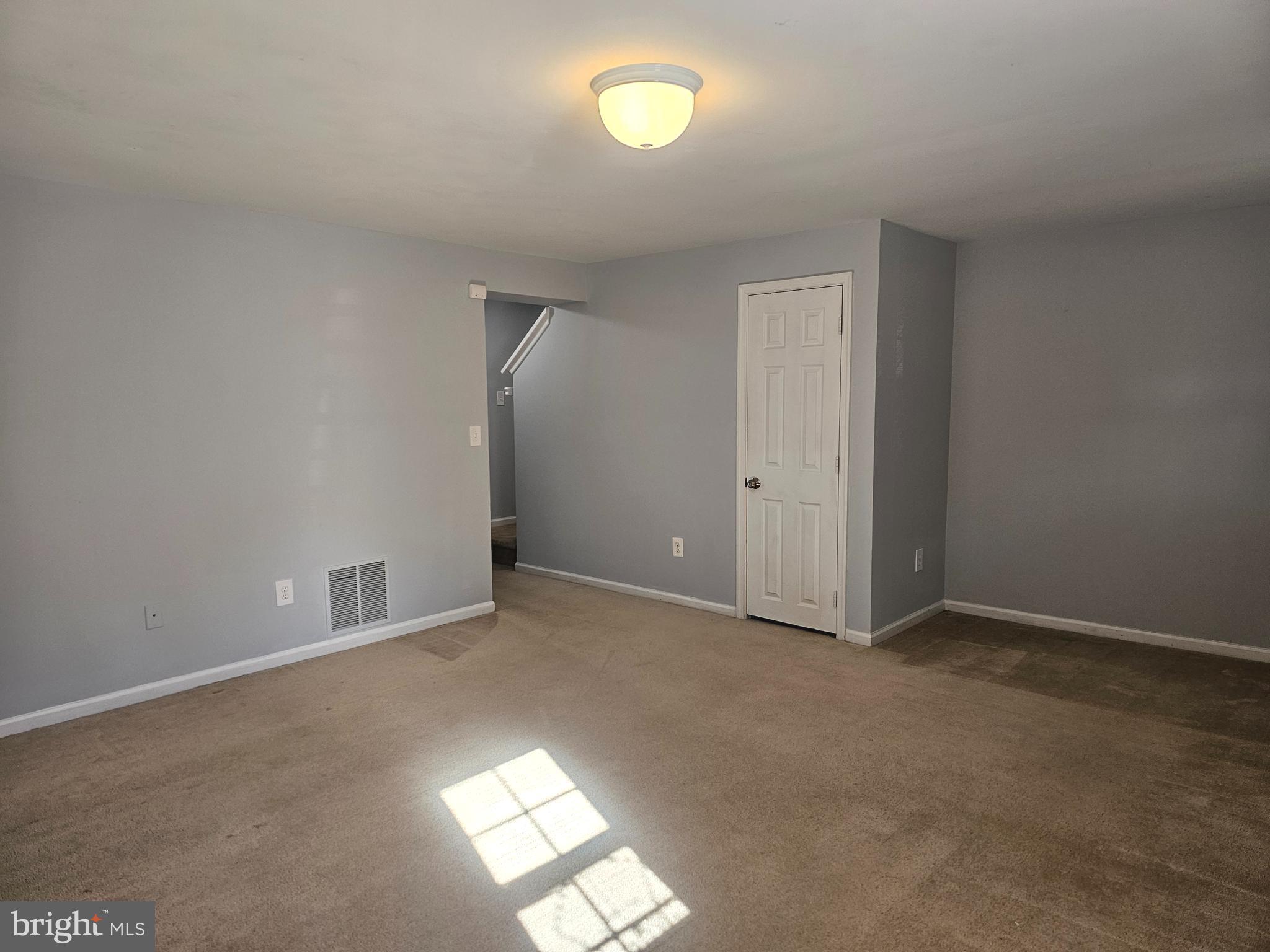 STONE RIVER - Residential Lease