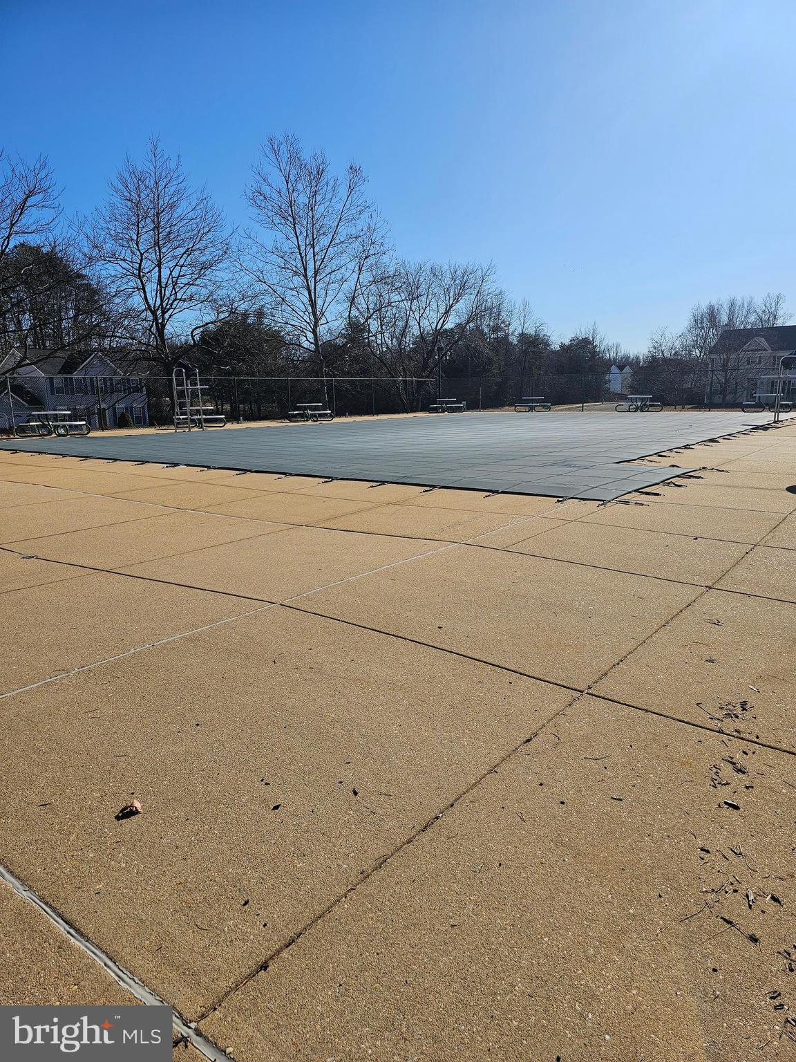 STONE RIVER - Residential Lease