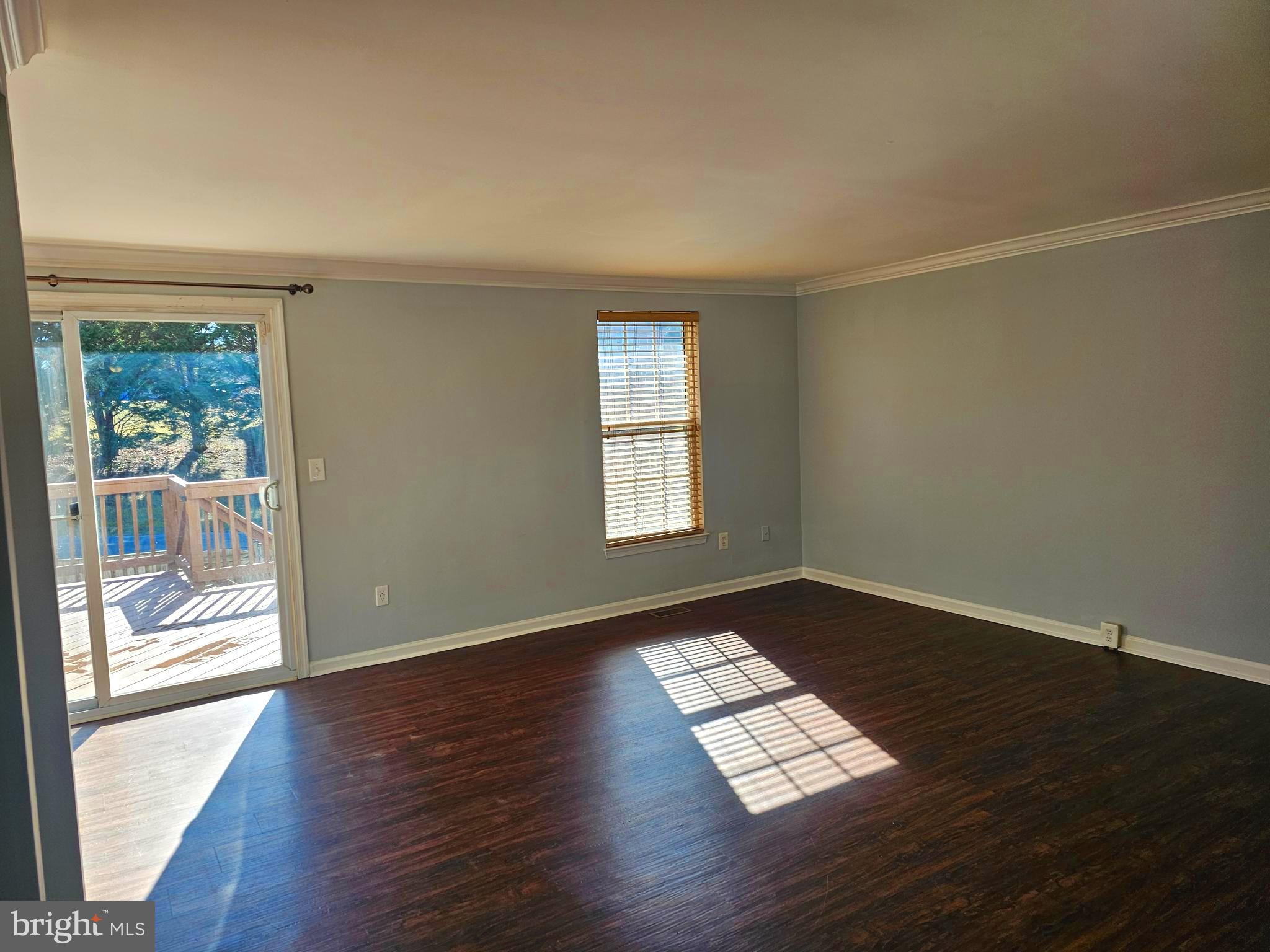 STONE RIVER - Residential Lease