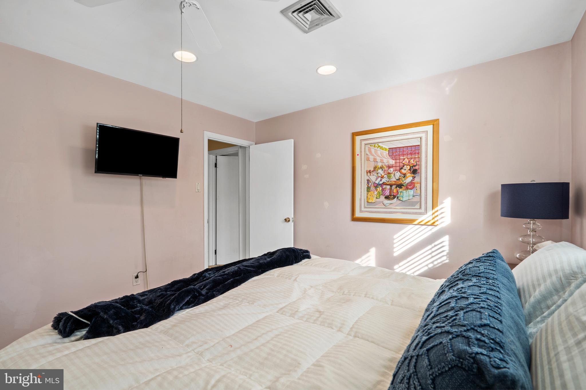 JUNE MEADOWS - Residential