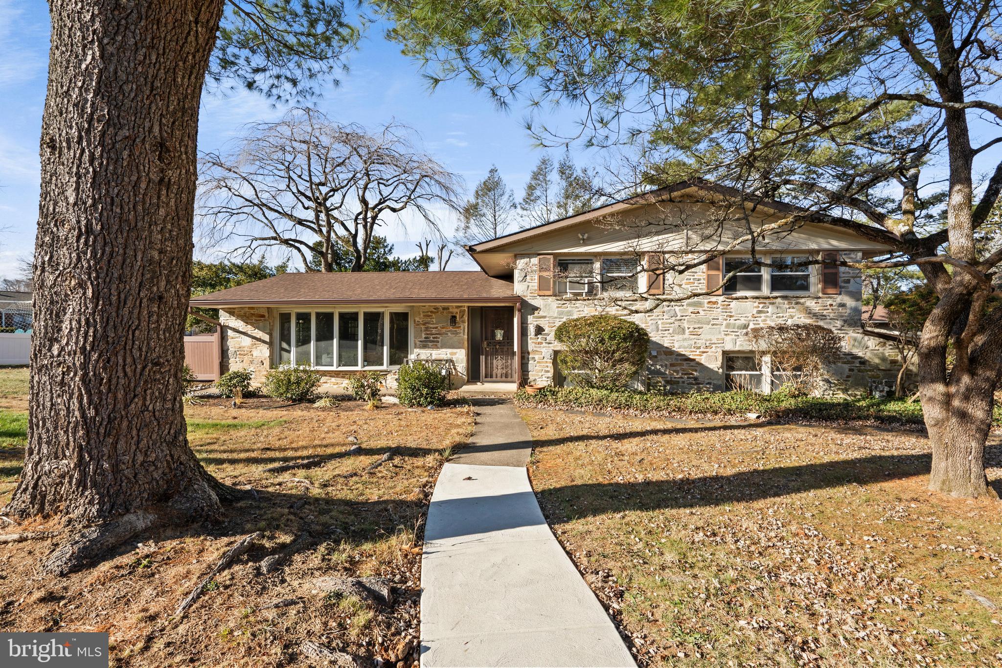 JUNE MEADOWS - Residential