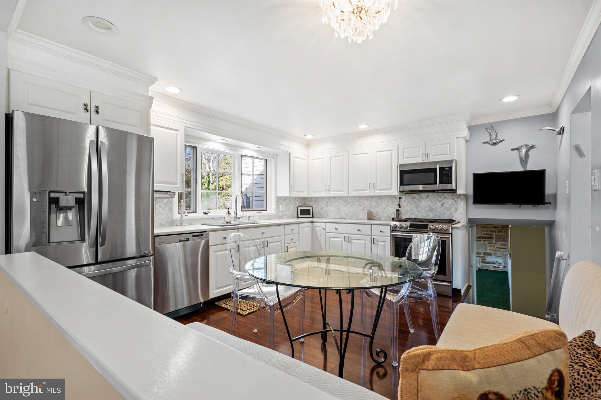 JUNE MEADOWS - Residential