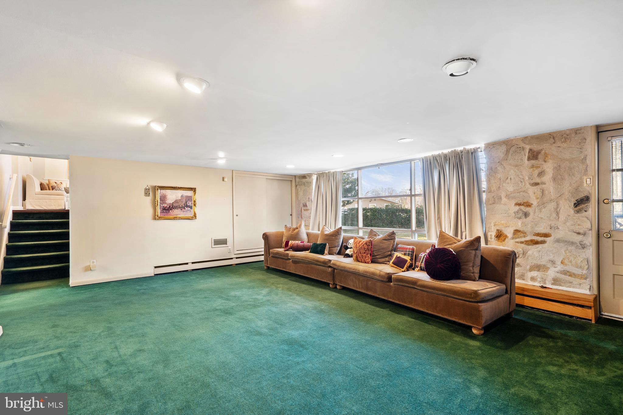 JUNE MEADOWS - Residential