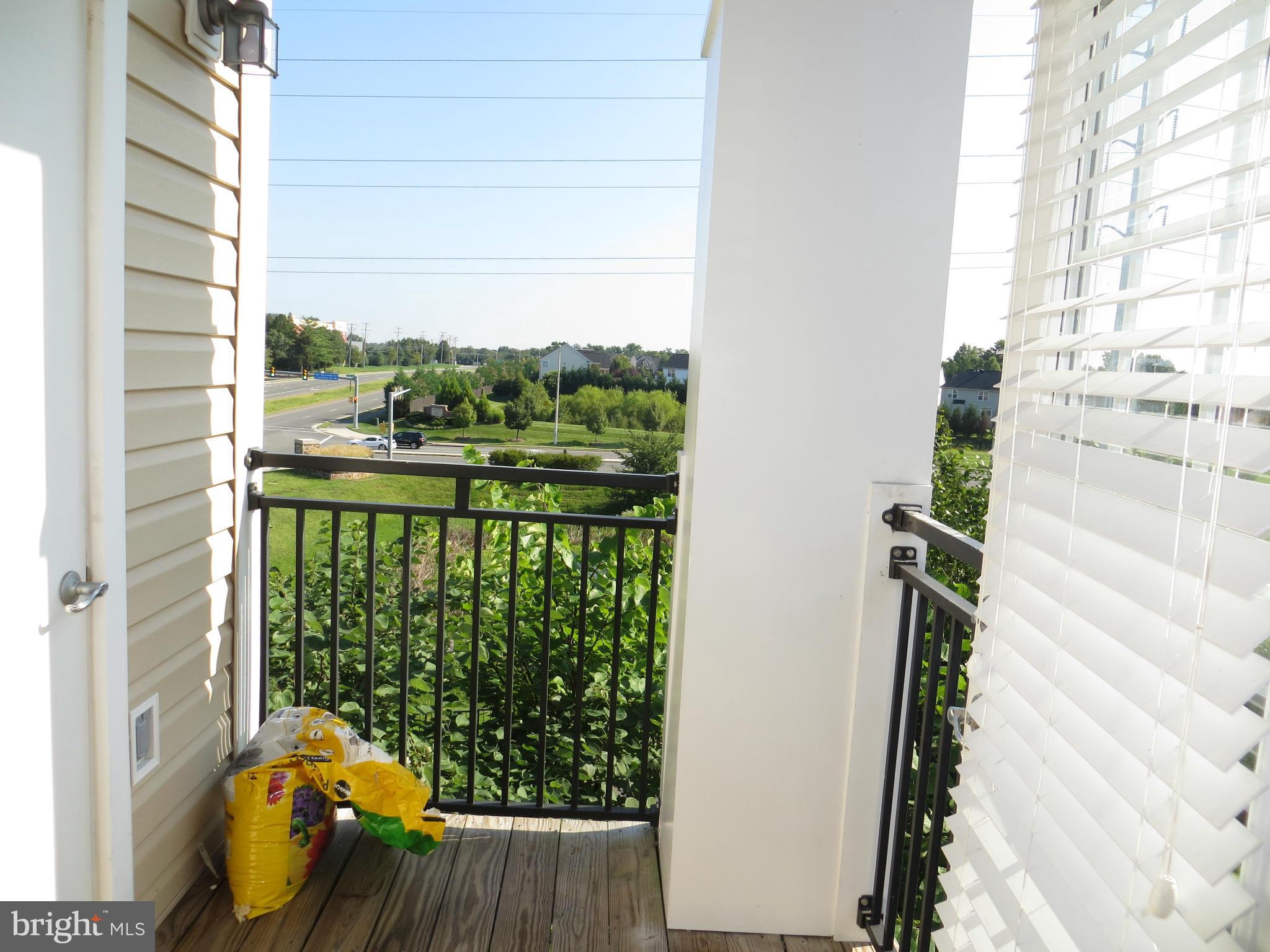 CHANTILLY PARK - Residential Lease