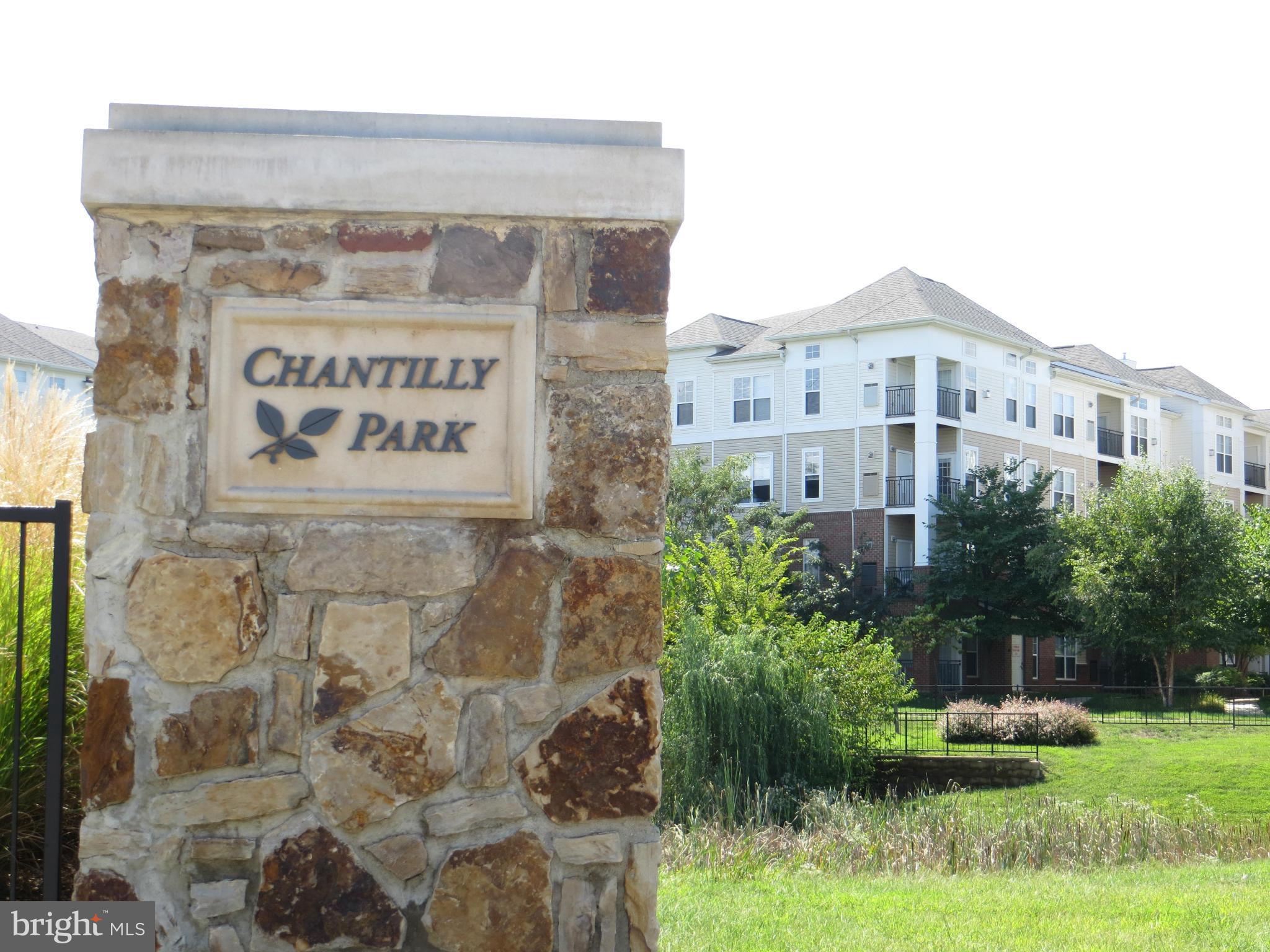 CHANTILLY PARK - Residential Lease