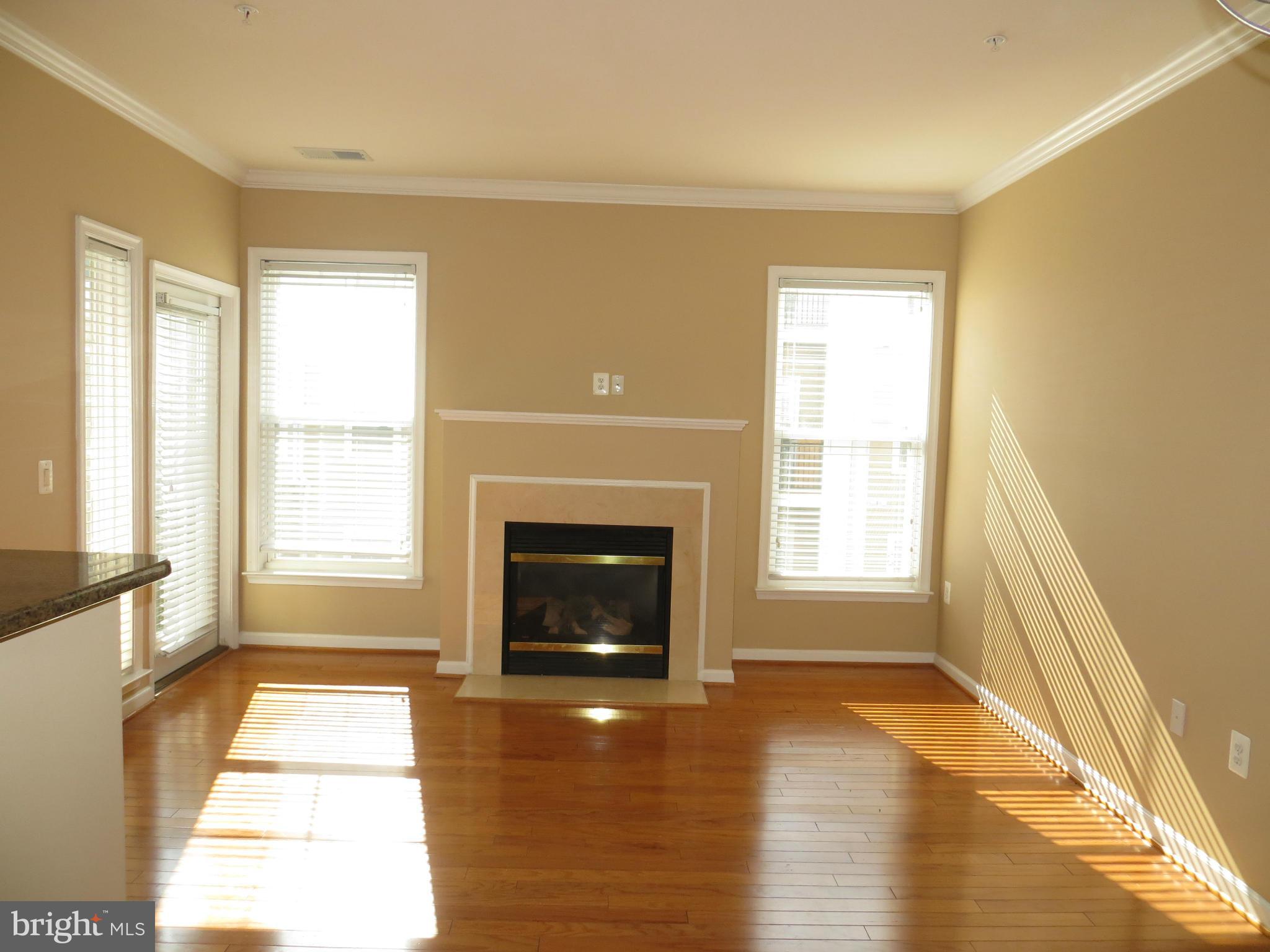 CHANTILLY PARK - Residential Lease