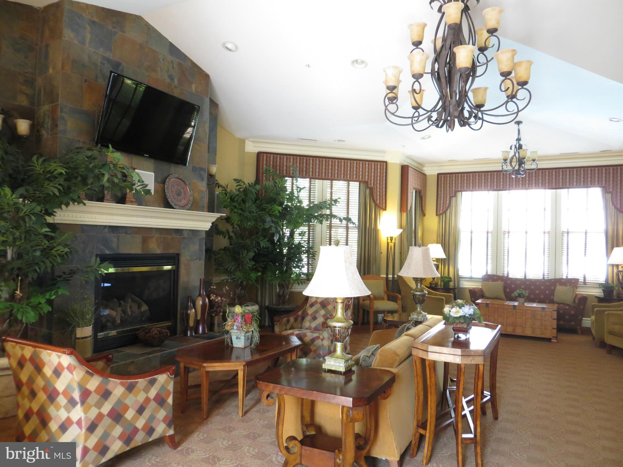 CHANTILLY PARK - Residential Lease