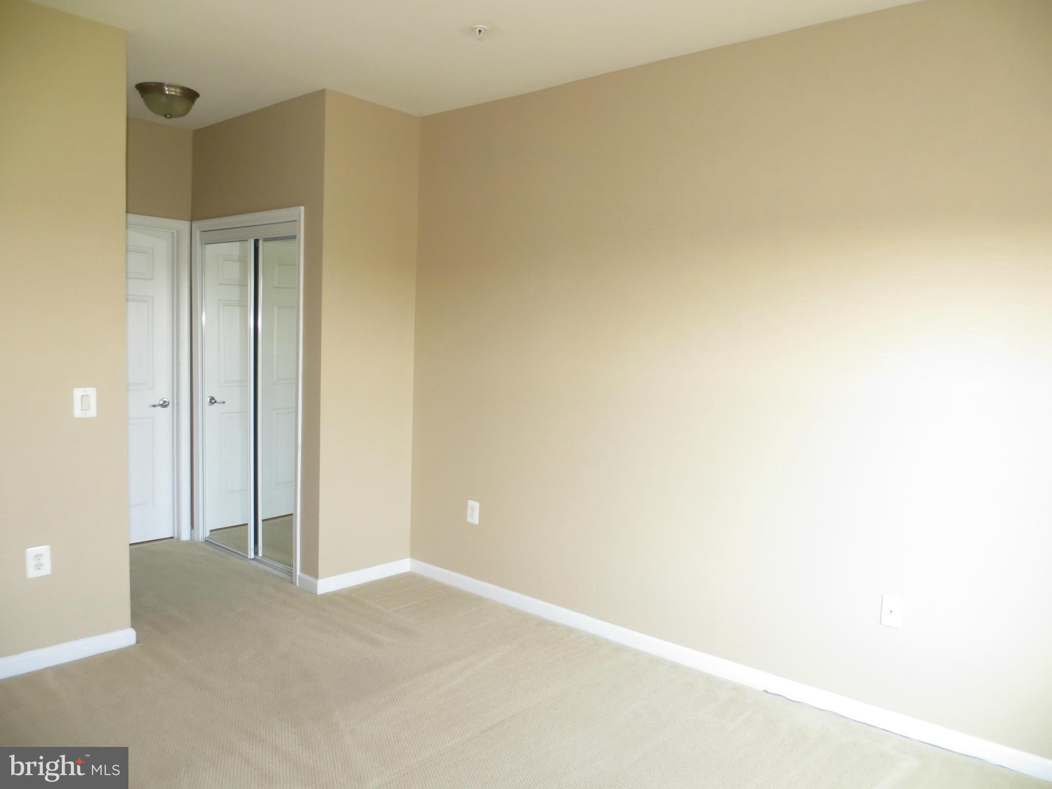 CHANTILLY PARK - Residential Lease